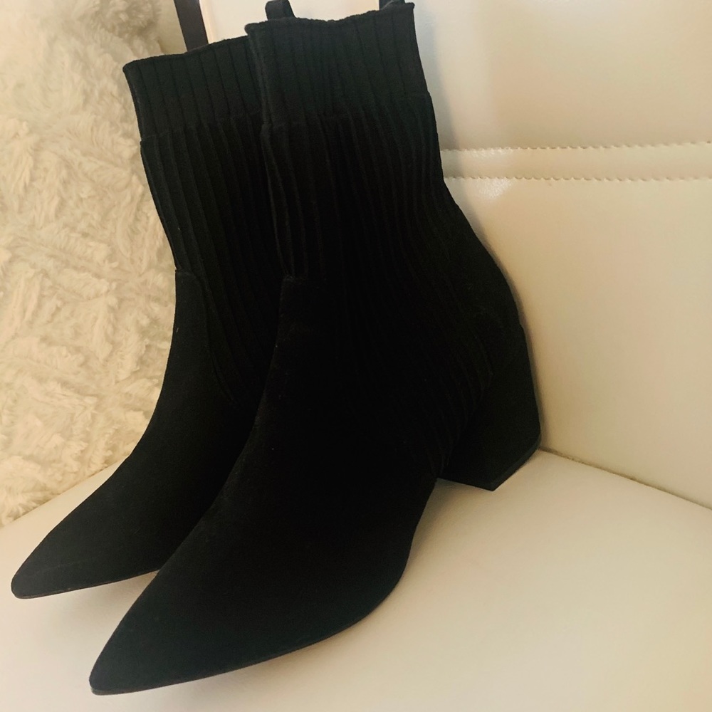 Forever-21 Black booties
